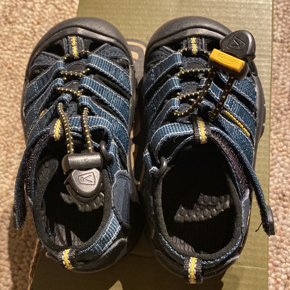 Nib keen Newport boys/unisex size 8 toddlers - Picture 4 of 6